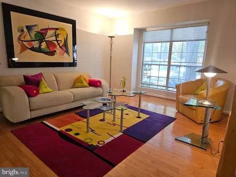 Living - 19 Casino Ct, Silver Spring, MD 20906 photo 1 of 4
