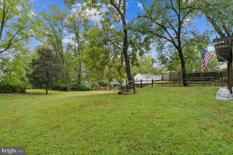 Exterior - 1405 Mullins St, Silver Spring, MD 20904 photo 4 of 15