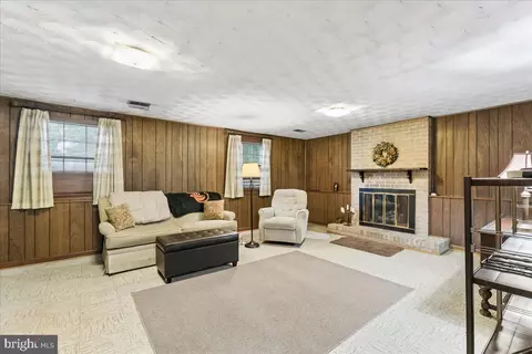 Living - 1405 Mullins St, Silver Spring, MD 20904 photo 2 of 2