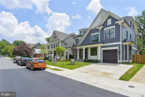 4510 Maple Ave, Bethesda, MD 20814