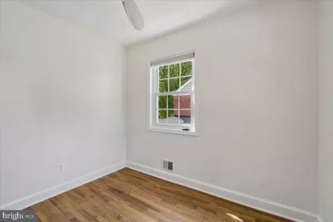 Bedroom - 1623 Belvedere Blvd, Silver Spring, MD 20902 photo 6 of 7
