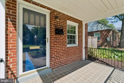 Exterior - 1623 Belvedere Blvd, Silver Spring, MD 20902 photo 5 of 7