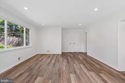 Living - 1623 Belvedere Blvd, Silver Spring, MD 20902 photo 9 of 13