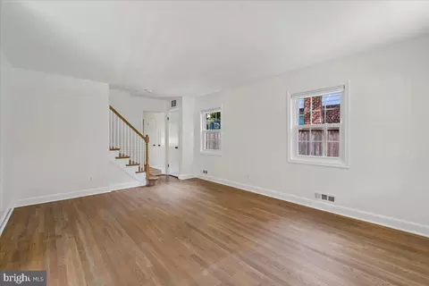 Living - 1623 Belvedere Blvd, Silver Spring, MD 20902 photo 6 of 13