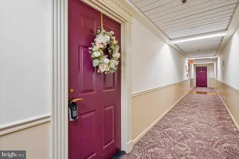 Entry Way - 15101 Interlachen Dr #1-1024, Silver Spring, MD 20906 photo 3 of 8