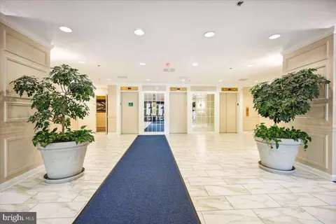 Entry Way - 15101 Interlachen Dr #1-1024, Silver Spring, MD 20906 photo 4 of 8