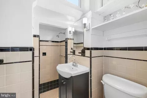 Bath - 415 Schuyler Rd, Silver Spring, MD 20910 photo 1 of 3