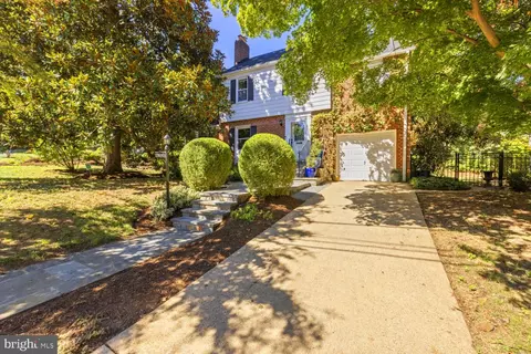 Exterior - 415 Schuyler Rd, Silver Spring, MD 20910 photo 3 of 10