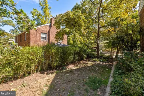 Exterior - 415 Schuyler Rd, Silver Spring, MD 20910 photo 9 of 10