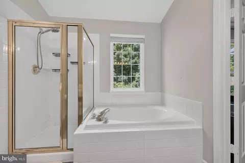 Bath - 15137 Deer Valley Ter, Silver Spring, MD 20906 photo 2 of 2