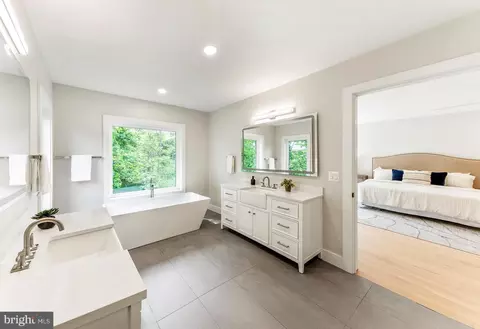 Bath - 3706 Spring St, Chevy Chase, MD 20815 photo 2 of 10