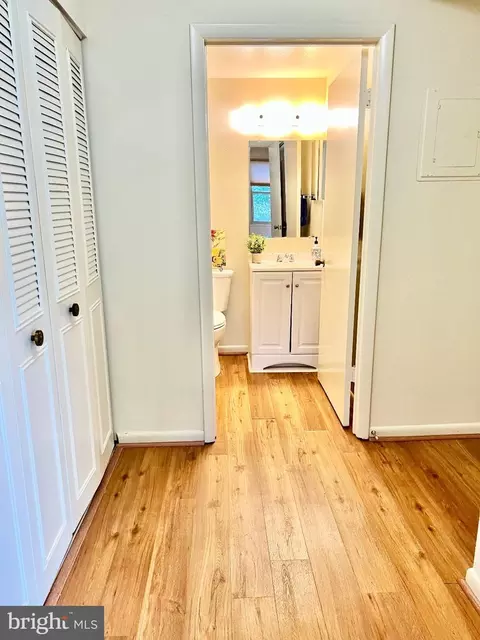 Entry Way - 3640 Gleneagles Dr #10-1B, Silver Spring, MD 20906 photo 1 of 2
