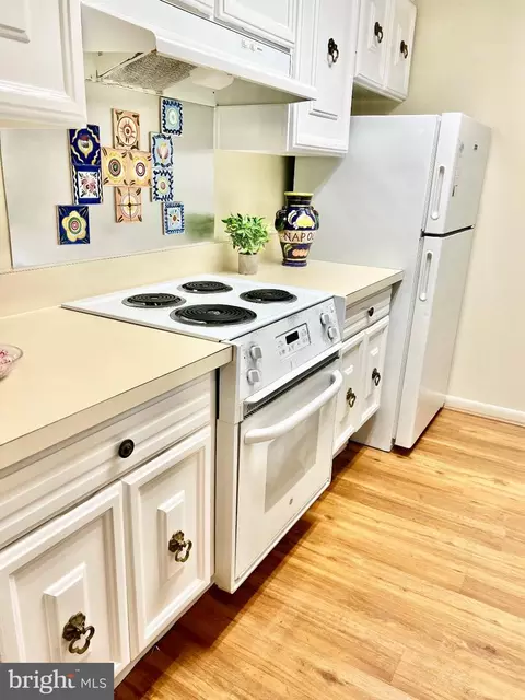 Kitchen - 3640 Gleneagles Dr #10-1B, Silver Spring, MD 20906 photo 1 of 5