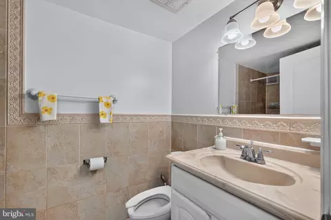 Bath - 405 Winterthur Ct, Silver Spring, MD 20904 photo 1 of 5