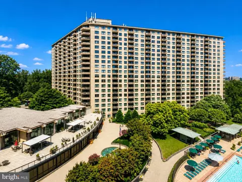 5225 Pooks Hill Rd #A18N, Bethesda, MD 20814