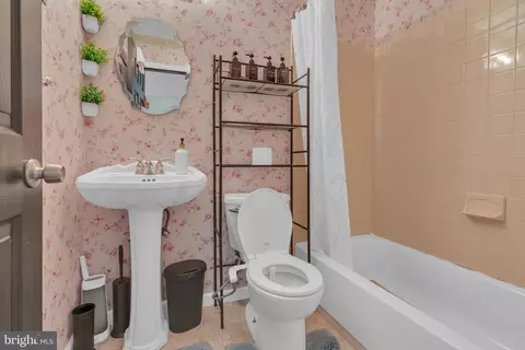 Bath - 12328 Pretoria Dr, Silver Spring, MD 20904 photo 5 of 7