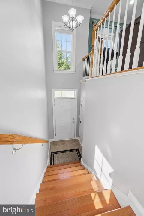 Entry Way - 1749 Chiswick Ct, Silver Spring, MD 20904 photo 2 of 13