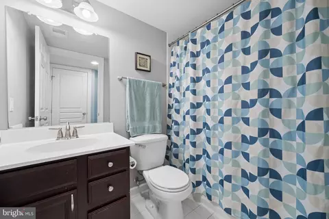 Bath - 1749 Chiswick Ct, Silver Spring, MD 20904 photo 8 of 8