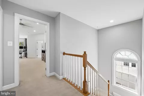 Entry Way - 1749 Chiswick Ct, Silver Spring, MD 20904 photo 12 of 13