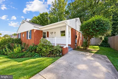6310 Tulsa Ln, Bethesda, MD 20817