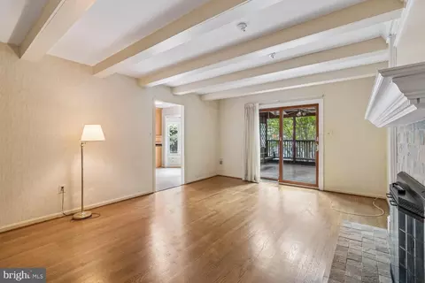 Living - 21 Yeatman Ct, Silver Spring, MD 20902 photo 4 of 6