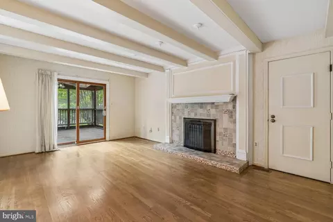 Living - 21 Yeatman Ct, Silver Spring, MD 20902 photo 6 of 6