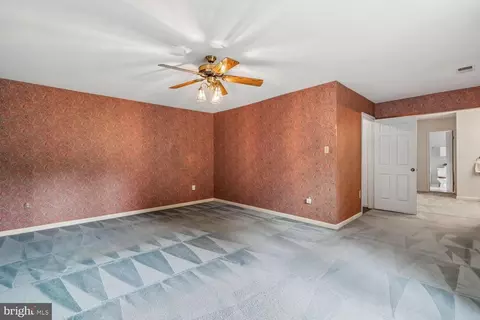 Bedroom - 21 Yeatman Ct, Silver Spring, MD 20902 photo 2 of 9