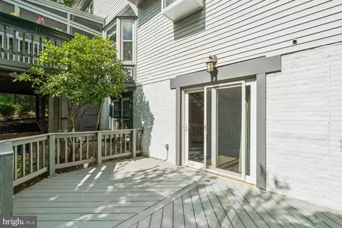 Exterior - 21 Yeatman Ct, Silver Spring, MD 20902 photo 6 of 11