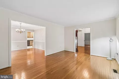 Living - 21 Yeatman Ct, Silver Spring, MD 20902 photo 3 of 6