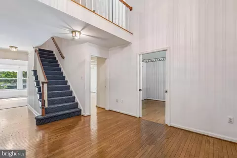 Entry Way - 21 Yeatman Ct, Silver Spring, MD 20902 photo 2 of 9