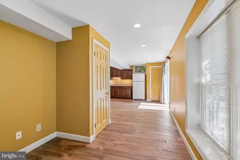 Entry Way - 21 Yeatman Ct, Silver Spring, MD 20902 photo 9 of 9