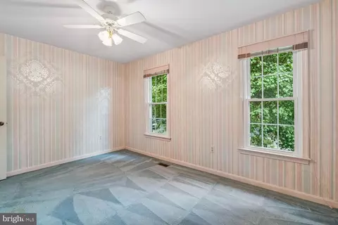 Bedroom - 21 Yeatman Ct, Silver Spring, MD 20902 photo 6 of 9
