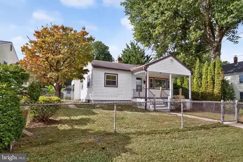 921 Maple Ave, Rockville, MD 20851