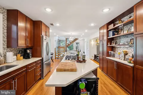 Kitchen - 1432 Crestridge Dr, Silver Spring, MD 20910 photo 1 of 7