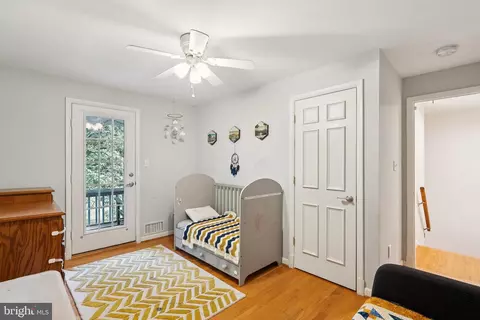 Bedroom - 1432 Crestridge Dr, Silver Spring, MD 20910 photo 3 of 7