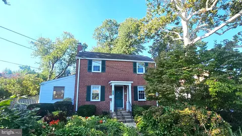8616 Lynbrook Dr, Bethesda, MD 20814