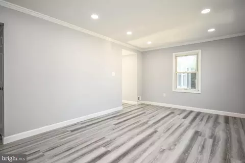 Living - 9813 Braddock Rd, Silver Spring, MD 20903 photo 2 of 4