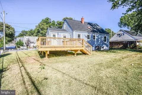Exterior - 9813 Braddock Rd, Silver Spring, MD 20903 photo 5 of 11