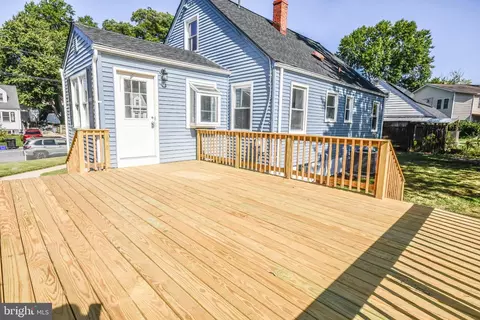 Exterior - 9813 Braddock Rd, Silver Spring, MD 20903 photo 3 of 11