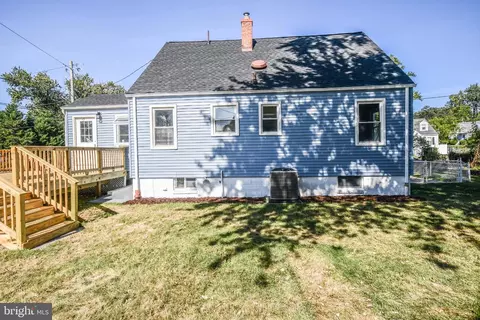 Exterior - 9813 Braddock Rd, Silver Spring, MD 20903 photo 6 of 11