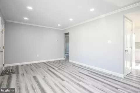 Living - 9813 Braddock Rd, Silver Spring, MD 20903 photo 3 of 4