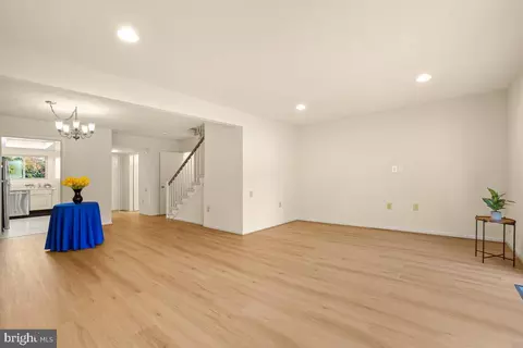 Living - 3584 Gleneagles Dr #32-C, Silver Spring, MD 20906 photo 3 of 6