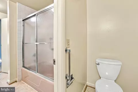 Bath - 3584 Gleneagles Dr #32-C, Silver Spring, MD 20906 photo 2 of 2