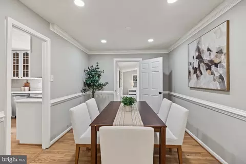 Dining - 11624 Paramus Dr, North Potomac, MD 20878 photo 1 of 4
