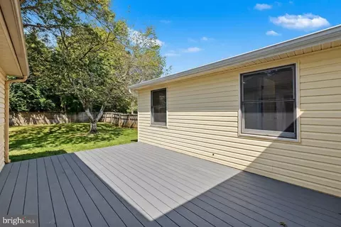 Exterior - 11624 Paramus Dr, North Potomac, MD 20878 photo 6 of 10