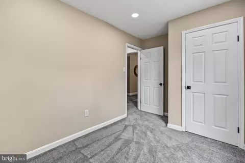 Entry Way - 11624 Paramus Dr, North Potomac, MD 20878 photo 6 of 7