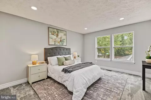 Bedroom - 11624 Paramus Dr, North Potomac, MD 20878 photo 5 of 6