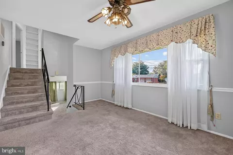 Entry Way - 4107 Tulare Dr, Silver Spring, MD 20906 photo 3 of 7
