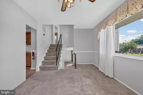 Entry Way - 4107 Tulare Dr, Silver Spring, MD 20906 photo 2 of 7