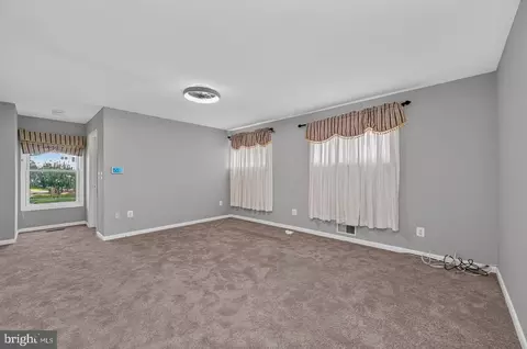 Living - 4107 Tulare Dr, Silver Spring, MD 20906 photo 5 of 5